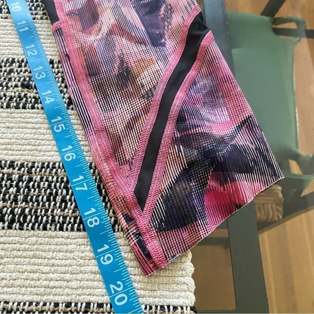 Lululemon On Pace Crop Sun Dazed Multi Pink Leggings Size 4